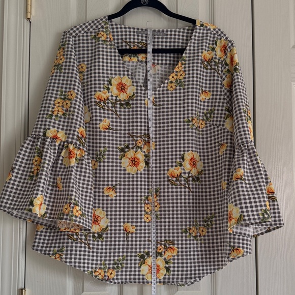 Valerie Stevens Women’s Top – Size XL - Picture 4 of 7